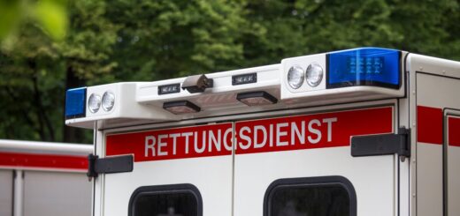 Rettungswagen des Rettungsdienstes im Einsatz